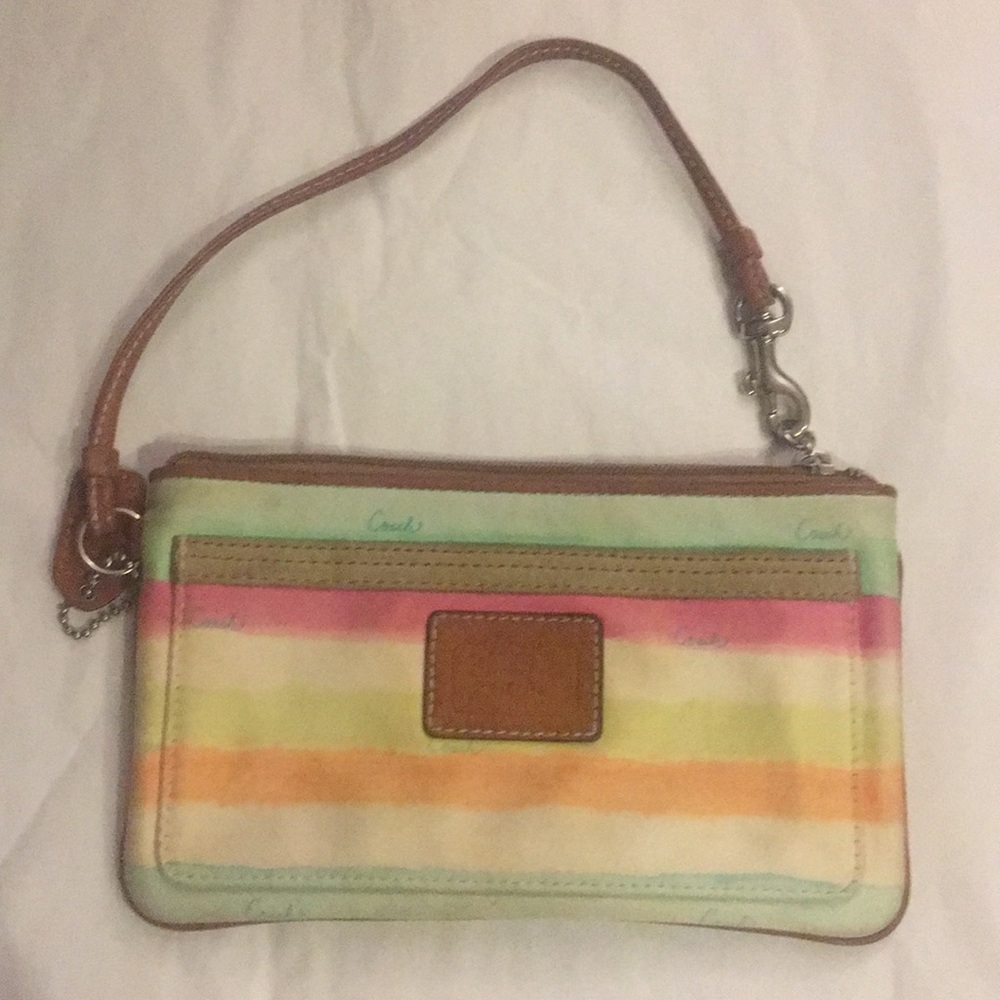 FREE WITH PURCHASE - COACH WRISTLET
